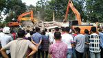 Pencarian Korban Gempa di Aceh