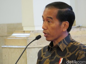 Jokowi Kenang KH Hasyim Muzadi sebagai Tokoh Penjaga Kebinekaan