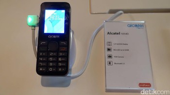 Alcatel menyiapkan dua smartphone dan dua feature phone yang dibawa perusahaan asal Perancis ini. Perangkat smartphone yang dirilis adalah PIXI 4 dengan varian 5010D dan 8050D. Foto: Adi Fida Rachman/detikINET