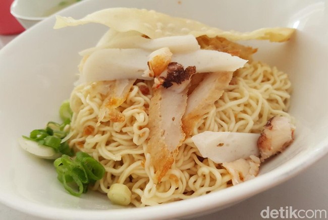 Jajan Enak Akhir Bulan di Pasar Modern BSD, Ada Pisgor Kaya Sampai Bakmi Kepiting!