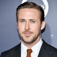 Di nomor buncit, ada Ryan Gosling. Bintang film Blade Runner ini memiliki wajah mendekati rasio sempurna 87,48 persen. Foto: Mike Windle/Getty Images