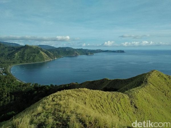 Ini Spot Sunrise Terbaik di Sulawesi Tengah