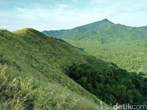Duar! Suara Meriam Mistis di Sulawesi Tengah