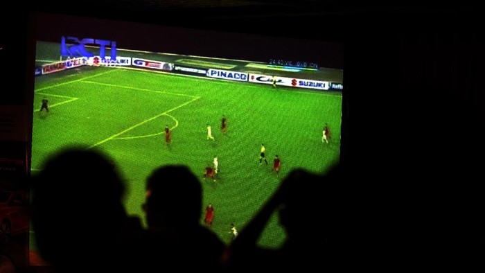 Mendukung penampilan tim kebanggaan Indonesia yang berjuang meraih tiket ke final piala AFF 2016, GT Radial menggelar nonton bareng semifinal leg 2, Vietnam versus Indonesia, di Jakarta, Rabu (07/12/2016).