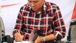 Ahok Sapa Pendukung di Rumah Lembang
