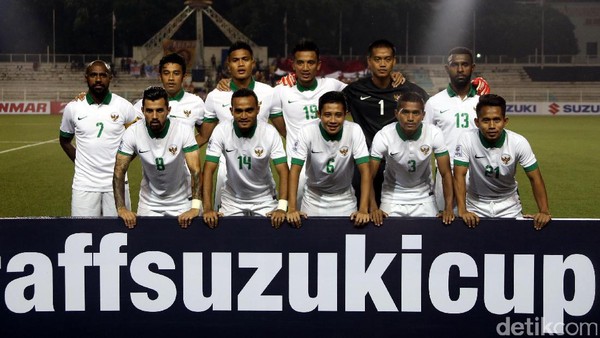 Pendukung Timnas Rela Antre Hingga Pingsan