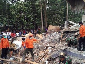 Sibuk Evakuasi Jenazah Korban, HP Milik Dokter Ini Hilang Dicuri
