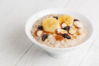 <i/>Smoothie Bowl</i> dan <i/>Hot Cereal</i> akan Jadi Primadona Sarapan Tahun Depan