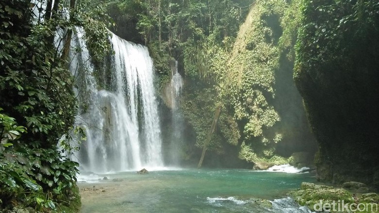 Yang Eksotis dari Sulawesi Tengah Air Terjun Ayus Yang Eksotis dari Sulawesi Tengah Air Terjun Ayus