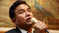 Kuasa hukum Rachmawati, Yusril Ihza Mahendra ikut memberikan keterangan.