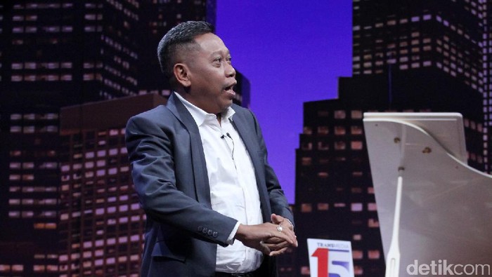 Tukul Arwana Tukul Arwana saat tampil di acara Hitam Putih.