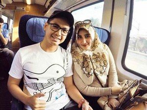 Dear Tania, Yakin Mau Pisah dari Tommy Kurniawan?