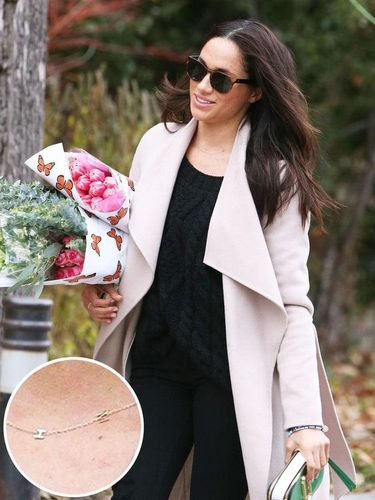 Buktikan Cinta, Meghan Markle Pakai Kalung Inisial Nama Pangeran Harry