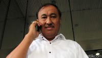 Markus Nari diperiksa untuk melengkapi berkas penyidikan tersangka bekas Direktur Pengelola Informasi Administrasi Kependudukan Direktorat Jenderal Kependudukan dan Catatan Sipil Kementerian Dalam Negeri, Sugiharto.