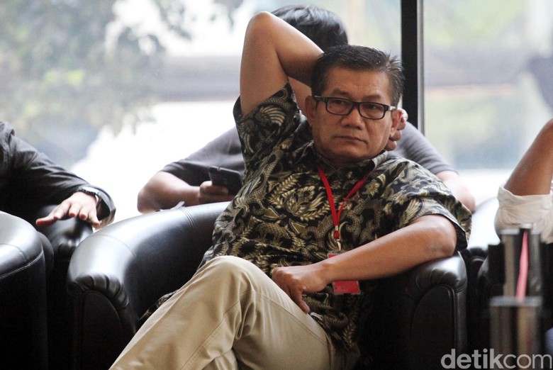 Korupsi e-KTP Bikin Negara Rugi Rp 2,3 T, Anggota DPR Tak Mau Dinilai Bobol Korupsi e-KTP Bikin Negara Rugi Rp 2,3 T, Anggota DPR Tak Mau Dinilai Bobol