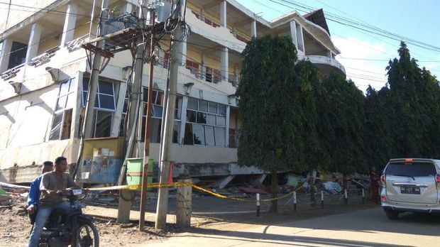 Kondisi Pesantren Mudi Mesra, Samalanga, Bireuen, Aceh pasca gempa