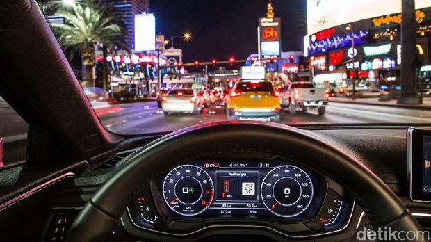 Mobil Ini Bisa 'Baca' Lampu Lalin