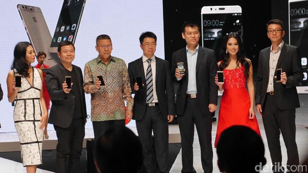 Menguji Rasa Penasaran Huawei P9