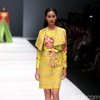 Koleksi Rudy Chandra mengangkat tema Malegi di Jakarta Fashion Week 2017. Senayan City. Jakarta. [Foto: Mohammad Abduh/Wolipop]