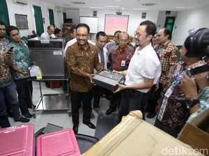 Tim Medis dari Jawa Timur Diberangkatkan untuk Bantu Korban Gempa Aceh