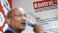 Para korban menyayangkan sikap Presiden RI Joko Widodo yang sampai saat ini belum menepati janjinya untuk memenuhi hak-hak korban pelanggaran HAM berat masa lalu.