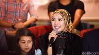 Senyum manisnya yang bisa membuat pria luluh. Pool/Noel/detikFoto.