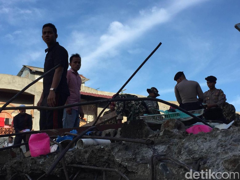 BNPB Kirim Bantuan Rp 3,5 M, Termasuk 10 Unit Genset ke Lokasi Gempa Aceh BNPB Kirim Bantuan Rp 3,5 M, Termasuk 10 Unit Genset ke Lokasi Gempa Aceh