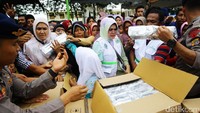 Bantuan yang diberikan disalurkan oleh Kementerian Kesehatan.