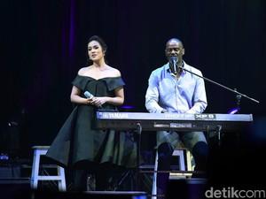 Video: Gambaran Panggung 360 Derajat Heart & Soul, Dibintangi Brian McKnight hingga Raisa