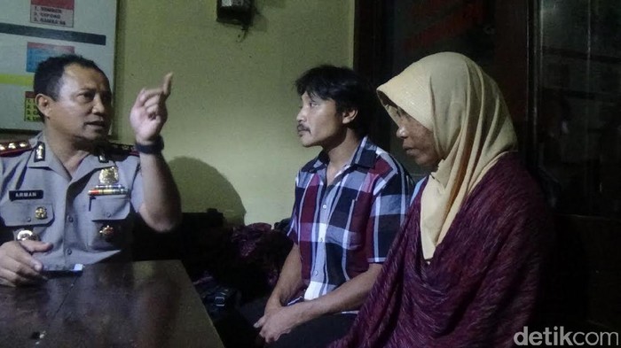 Suami Dibebaskan, Ngati Akhirnya Bisa Berkumpul Lagi di Kandang Sapi