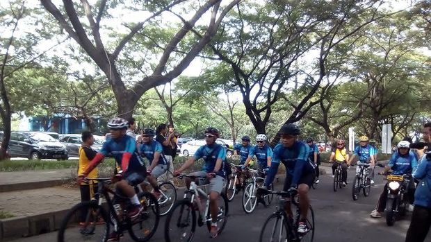 Kapolda dan Tim Metro bersepeda dari Mapolda hingga Ancol.