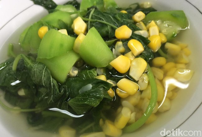 Malas Masak? Bikin Saja Sayur Berkuah Bening Segar yang Praktis Ini
