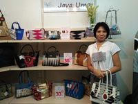Wanita Ini Produksi Tas Kombinasi Batik yang Jadi Langganan Hotel Bintang 5