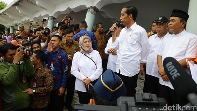 Jokowi Tinjau Masjid yang Ambruk Akibat Gempa
