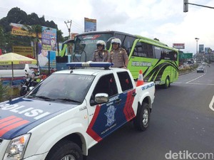 Libur Panjang, Ini Jadwal Buka Tutup Jalur Puncak Hingga Senin 12 Desember
