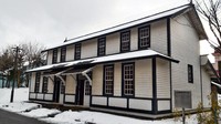 Bangunan bergaya Eropa ini bernama The Western Style Residence Shirokansha. Rumah ini dibangun tahun 1878, dan aslinya ada di daerah Old Nishidori Sapporo. Meski bergaya Eropa, tapi di bagian dalamnya tetap bergaya Jepang. Rumah ini didonasikan oleh Mr Shozaburo Otomo (Aryo/detikTravel)
