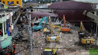 Suasana proses evakuasi.