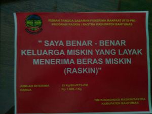 Stiker Saya Benar-benar Keluarga Miskin di Banyumas Dianggap Berlebihan