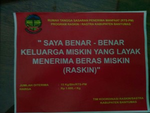 Stiker Saya Benar-benar Keluarga Miskin di Banyumas Dianggap Berlebihan