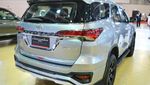 Toyota Fortuner Bermesin Besar