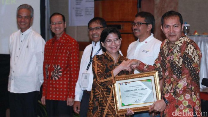 OJK Raih Penghargaan Pengendalian Gratifikasi Terbaik dari KPK