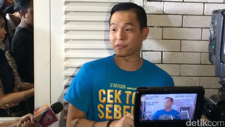 Cek Toko Sebelah Sukses, Ernest: Film Indonesia Lebih Beragam Cek Toko Sebelah Sukses, Ernest: Film Indonesia Lebih Beragam