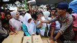Warga Pidie Terima Bantuan Kemanusiaan