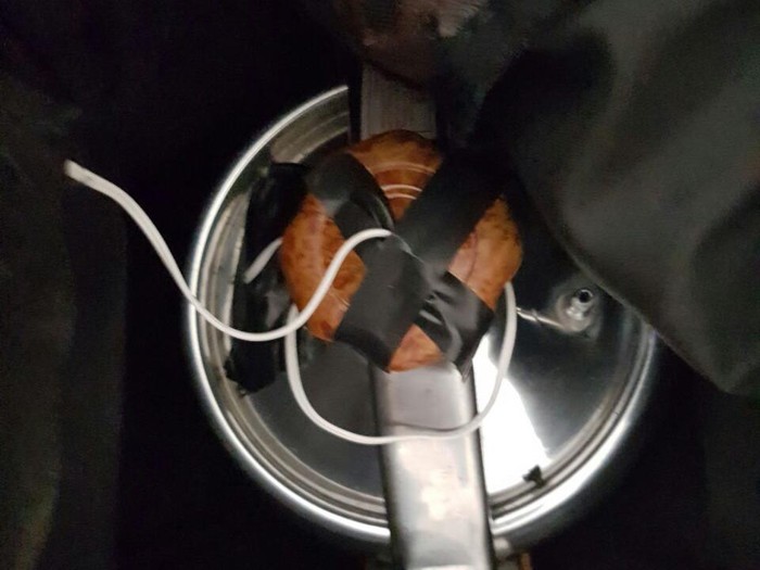 Temuan Bom Bekasi, Densus Geledah Rumah Perempuan Calon Pengantin di Cirebon