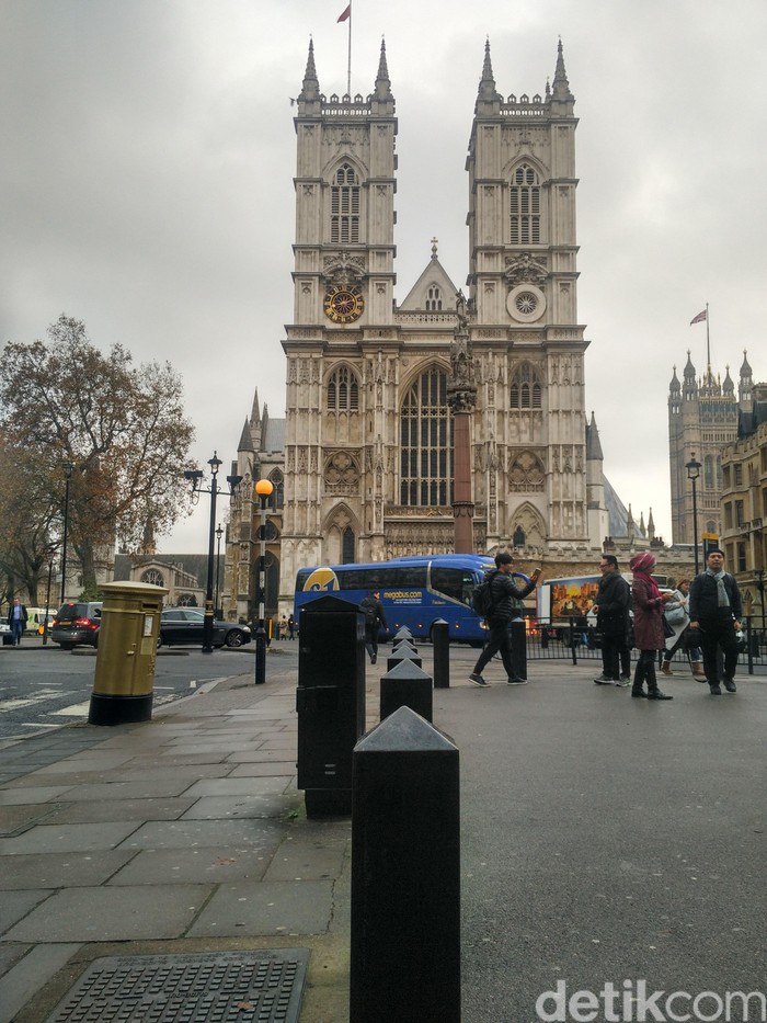 Serunya Tur Berkeliling Inggris Sebelum Malam Final The X Factor UK