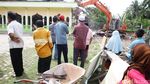 Warga Pidie Jaya Bangun Musala Darurat
