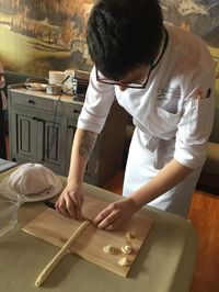 Serunya Belajar Bikin Pasta Orecchiette Dipandu Chef Marco