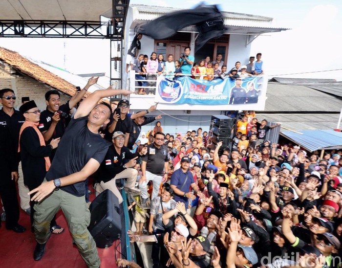 Tanggapi Komentar Anies soal Survei Telolet, Agus Yudhoyono: LOL