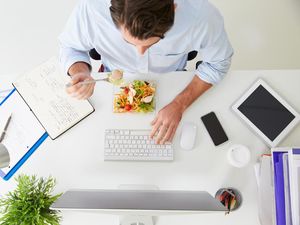 Ini Lho, Asal Usul Pola Makan 3 Kali Sehari
