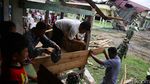 Warga Pidie Jaya Bangun Musala Darurat